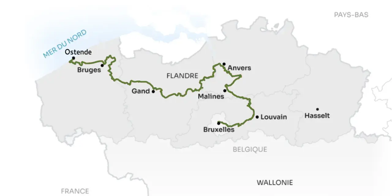 Carte de la Flandre avec un itinéraire vert reliant Ostende, Bruges, Gand, Malines, Anvers, Bruxelles, Louvain et Hasselt.