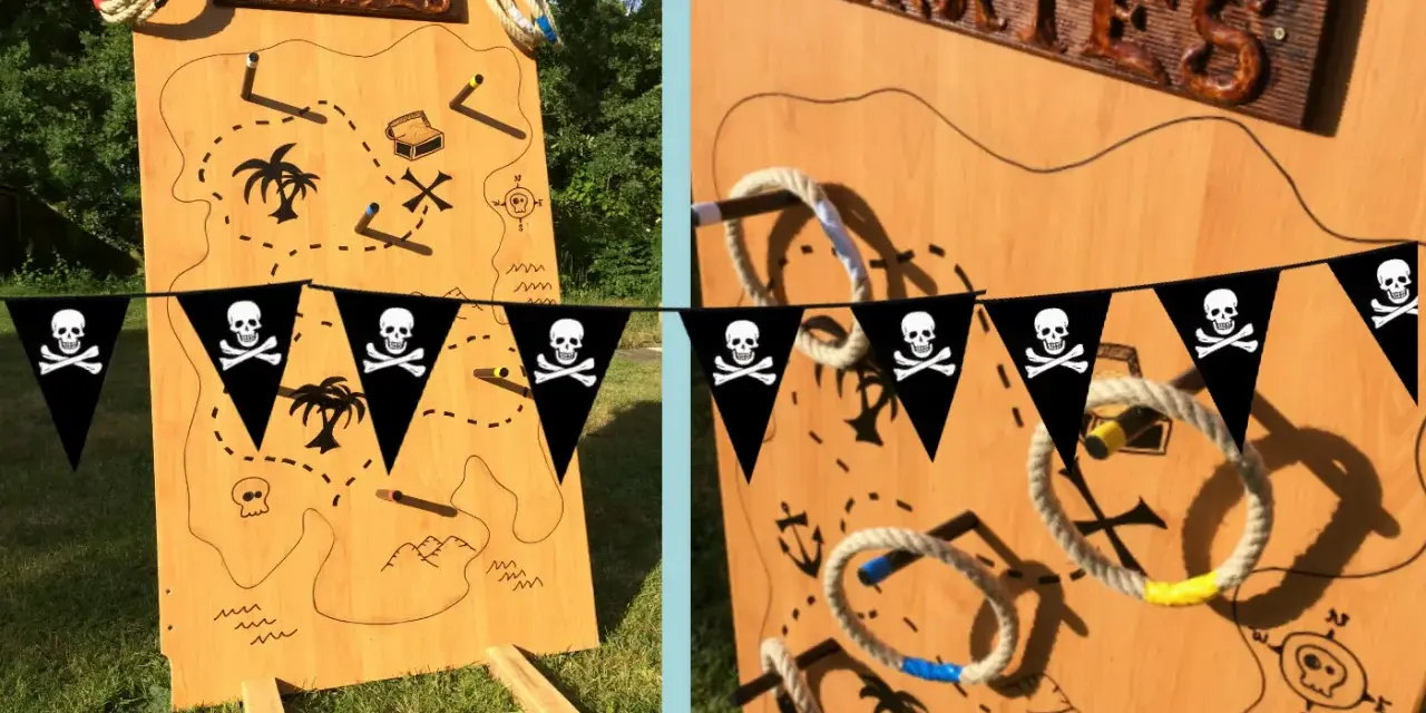 Jeu de kermesse à fabriquer gratuit : un panneau en bois décoré d'une carte au trésor pirate, avec des anneaux à lancer.