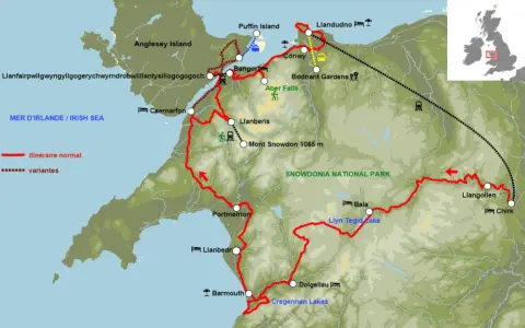 Carte d'un itinéraire de séjour au Pays de Galles, traversant Snowdonia, Anglesey et la côte.