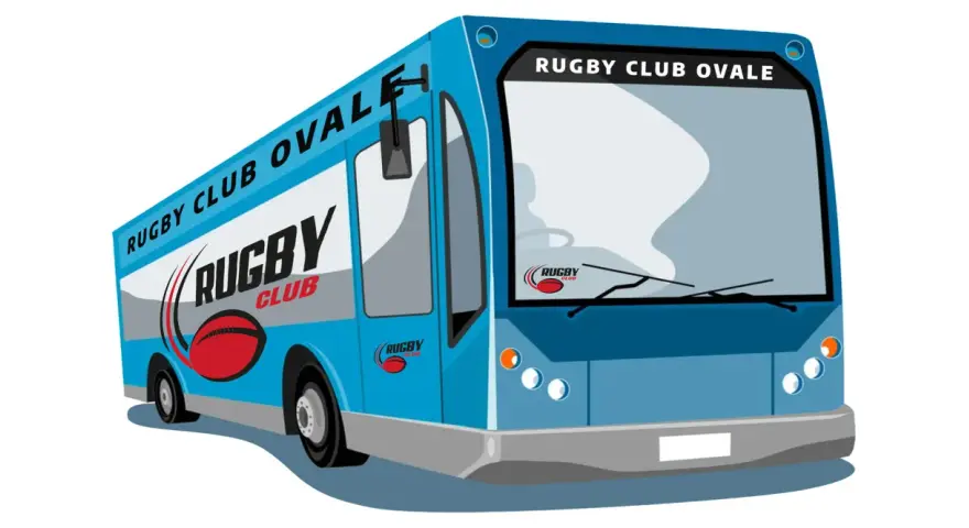 Bus bleu du Rugby Club Ovale, prêt pour le transport des joueurs. Autorisation de transport club sportif validée !