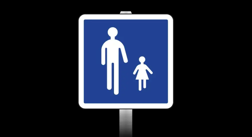 Panneau bleu indiquant la réglementation marche sur route : un adulte et un enfant.